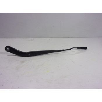 BRAZO LIMPIA DELANTERO DERECHO 1899696 