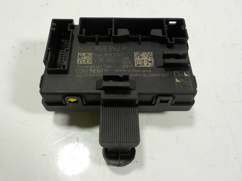 Recambio de modulo electronico para seat leon sportstourer (kl8) style referencia OEM IAM 5Q4959592P 5Q4959392P 