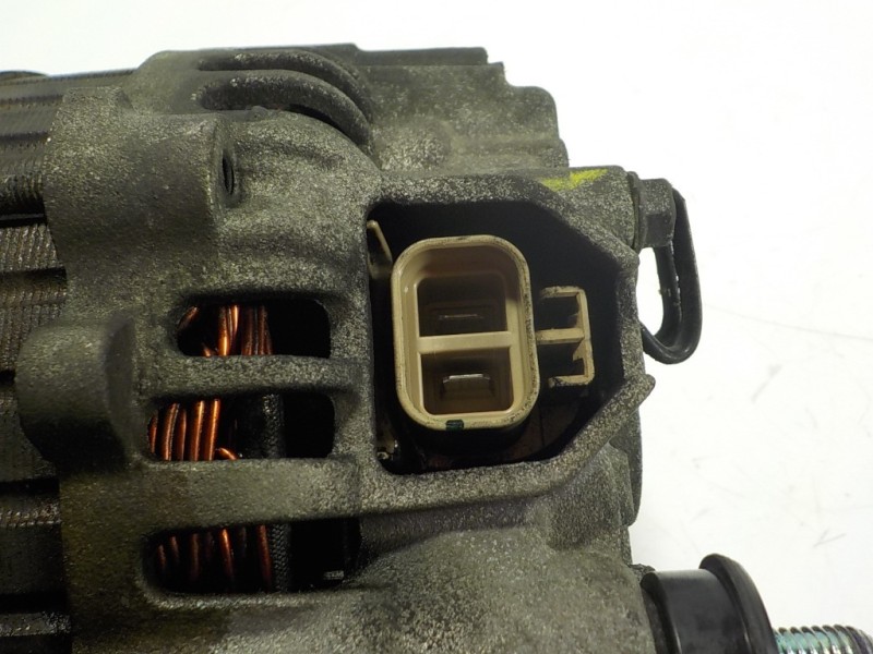 Recambio de alternador para mitsubishi canter fuso (b8) 3c15 referencia OEM IAM   