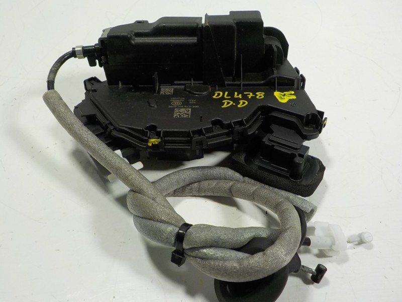 Recambio de cerradura puerta delantera derecha para seat leon sportstourer (kl8) style referencia OEM IAM 5TB837016E B6E5TB83701