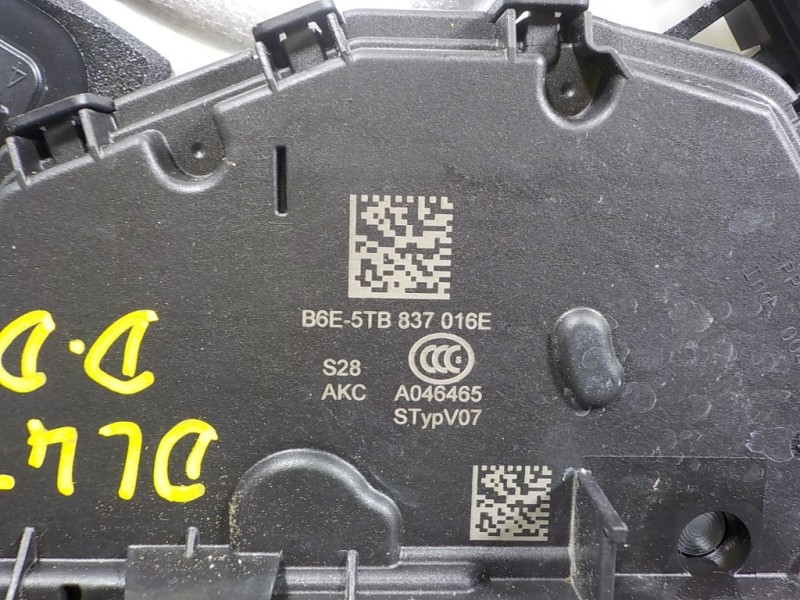 Recambio de cerradura puerta delantera derecha para seat leon sportstourer (kl8) style referencia OEM IAM 5TB837016E B6E5TB83701