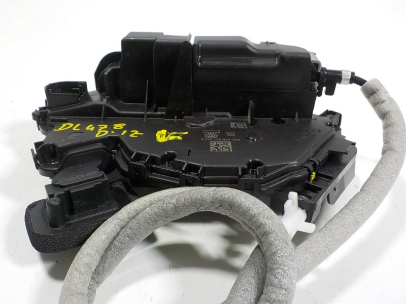 Recambio de cerradura puerta delantera izquierda para seat leon sportstourer (kl8) style referencia OEM IAM 5TB837015E B5E5TB837