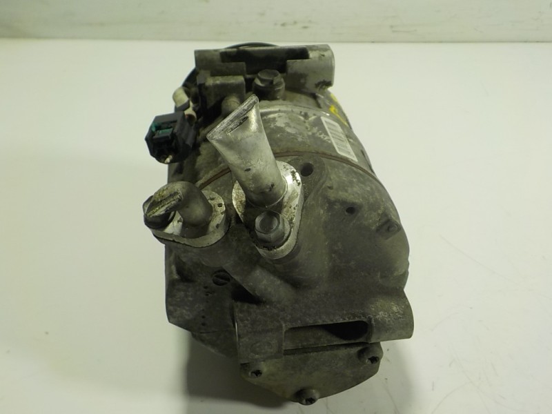 Recambio de compresor aire acondicionado para renault clio iv renault sport referencia OEM IAM  8200835879C 