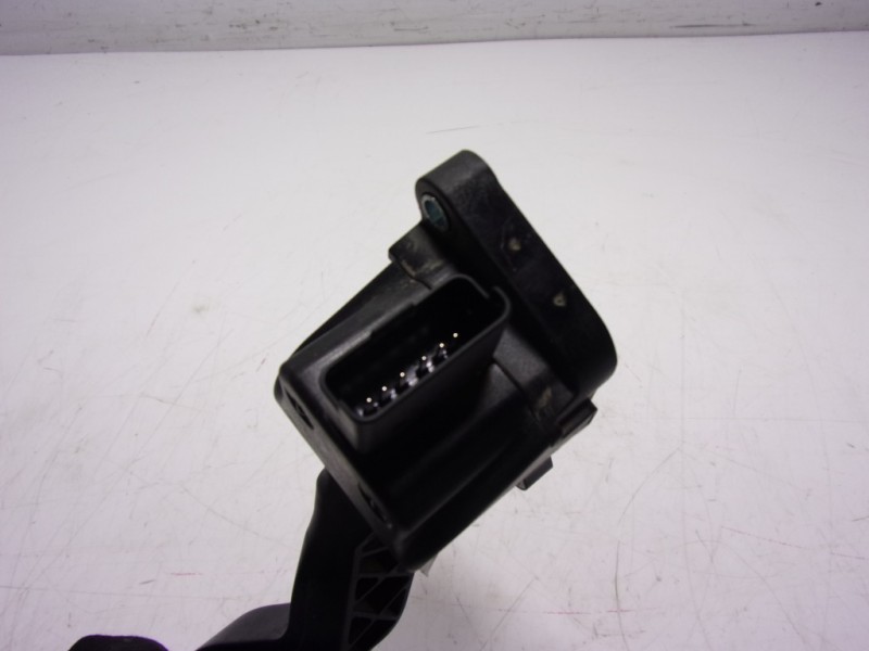 Recambio de potenciometro pedal para citroën c4 lim. 1.6 16v referencia OEM IAM  00C3E2045 