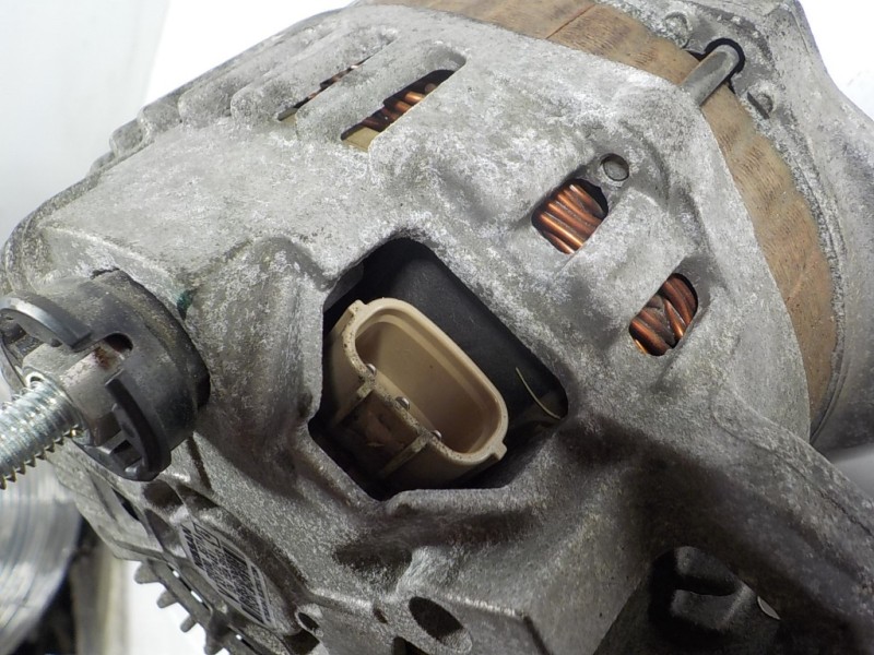 Recambio de alternador para renault koleos privilege referencia OEM IAM  23100JG71A 