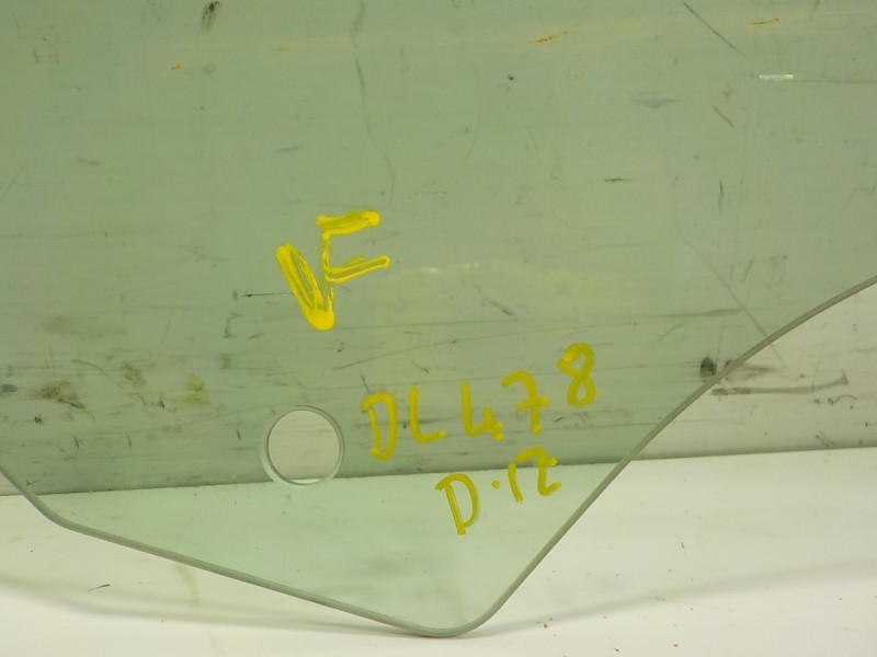 Recambio de cristal puerta delantero izquierdo para seat leon sportstourer (kl8) style referencia OEM IAM 5FA845201A  