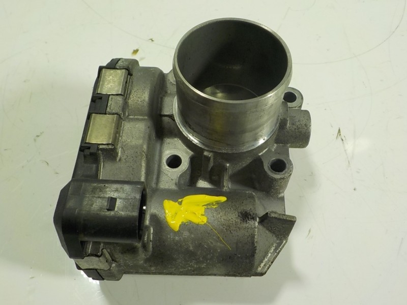 Recambio de caja mariposa para renault koleos privilege referencia OEM IAM  8200330810E 