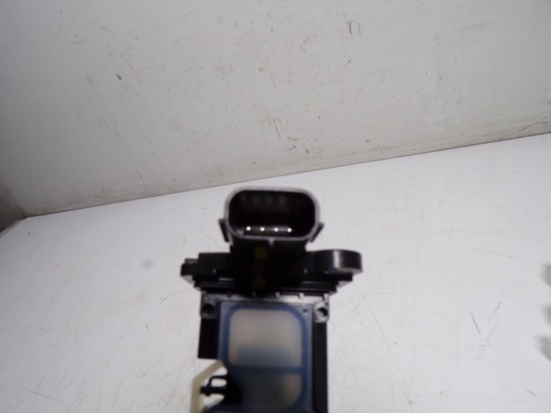 Recambio de caudalimetro para toyota yaris cross 1.5 vvti 16 v 55 kw referencia OEM IAM 22204F2010 22204F2010 