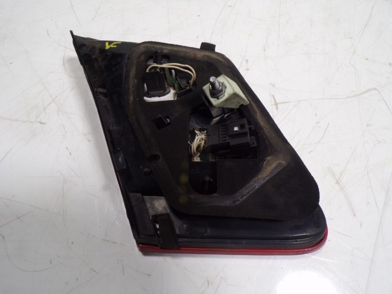 Recambio de piloto trasero derecho interior para mercedes-benz clase e (w212) lim. 3.0 cdi cat referencia OEM IAM A2129060258  