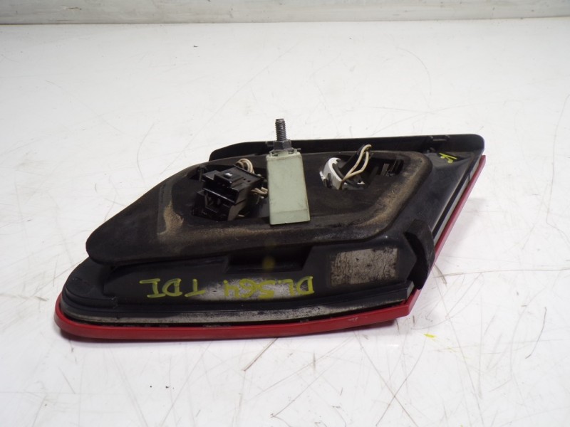 Recambio de piloto trasero derecho interior para mercedes-benz clase e (w212) lim. 3.0 cdi cat referencia OEM IAM A2129060258  