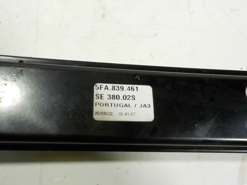 Recambio de elevalunas trasero izquierdo para seat leon sportstourer (kl8) style referencia OEM IAM 5FA839461 5FA839461 