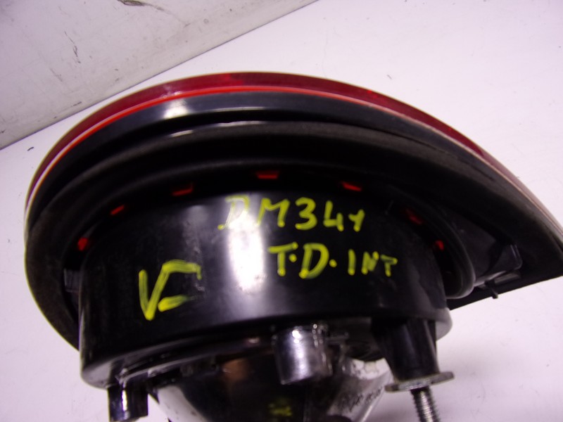 Recambio de piloto trasero derecho interior para volkswagen golf v berlina (1k1) r32 referencia OEM IAM 1K6954094K  