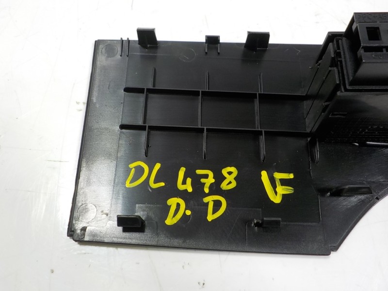 Recambio de mando elevalunas delantero derecho para seat leon sportstourer (kl8) style referencia OEM IAM 5G0959855MWHS 5G095985