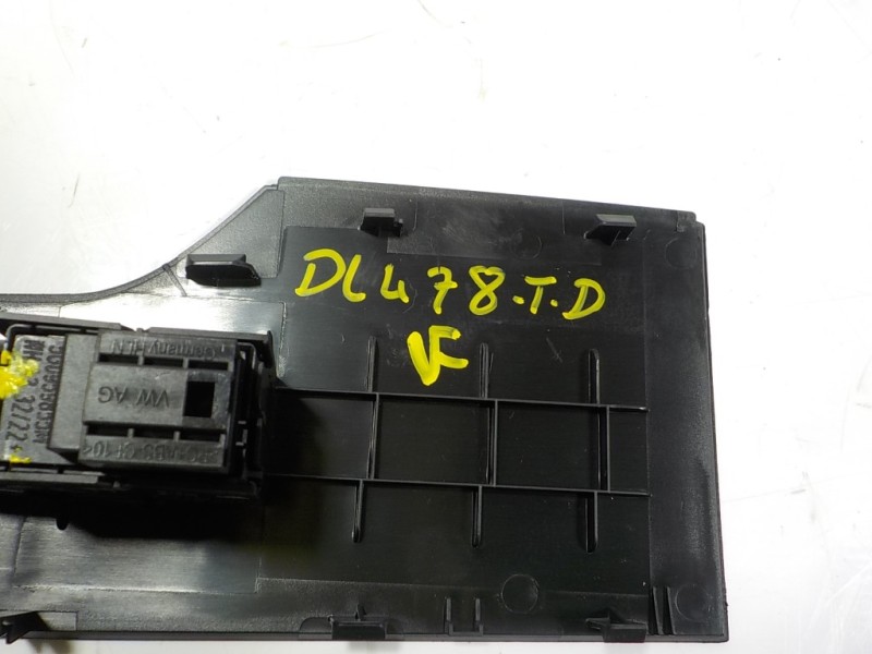 Recambio de mando elevalunas trasero derecho para seat leon sportstourer (kl8) style referencia OEM IAM 5G0959855MWHS 5G0959855M