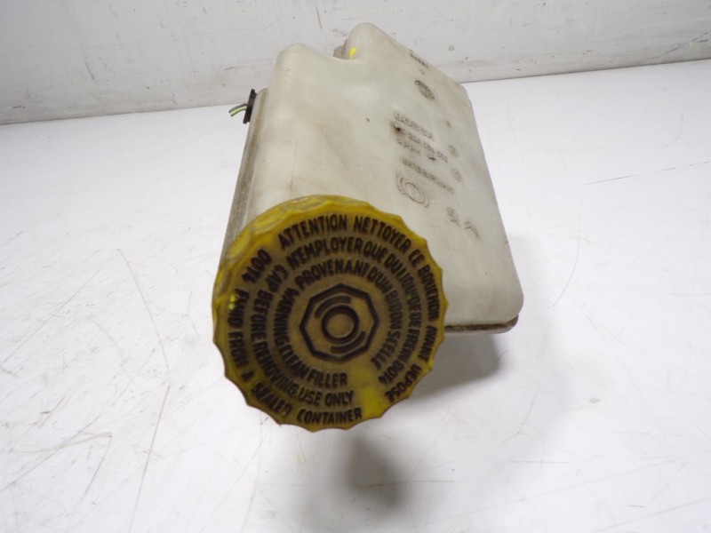 Recambio de bomba freno para peugeot 208 1.2 12v vti referencia OEM IAM 4601X0 0204054032 