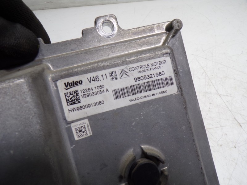 Recambio de centralita motor uce para peugeot 208 1.2 12v vti referencia OEM IAM 1612859880 9805321980 