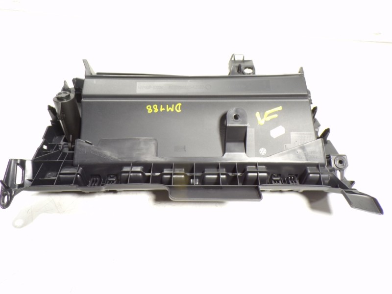 Recambio de guantera para toyota yaris cross 1.5 vvti 16 v 55 kw referencia OEM IAM 55550K0030C0  