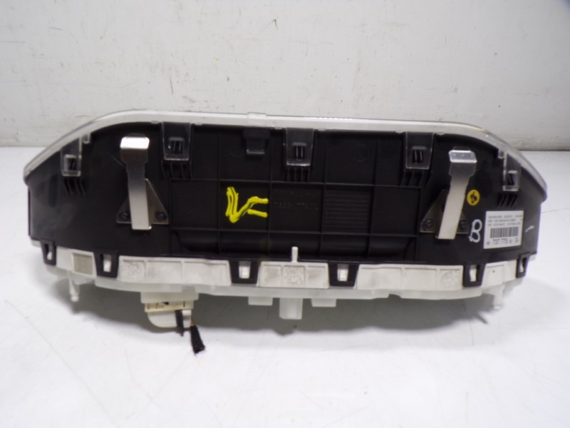 Recambio de cuadro instrumentos para peugeot 208 1.2 12v vti referencia OEM IAM 9673777580 9673777580 