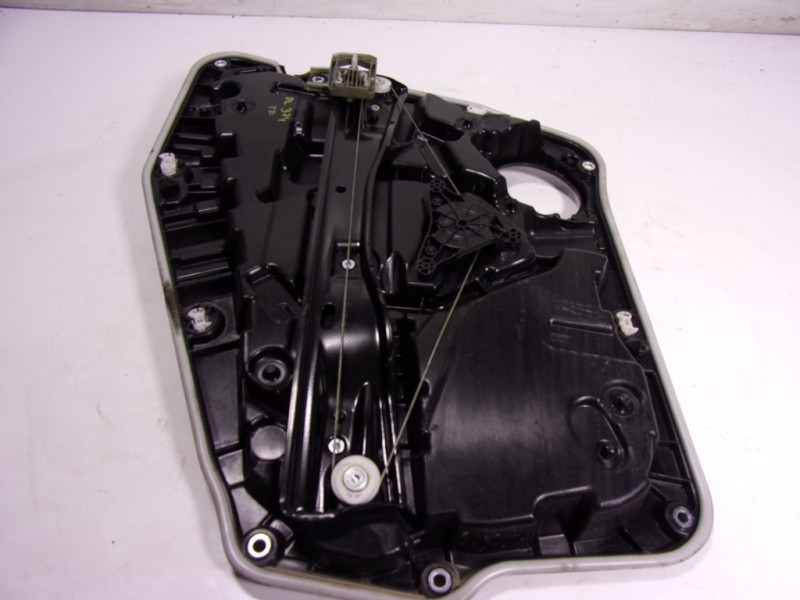 Recambio de elevalunas trasero derecho para bmw ix3 referencia OEM IAM 51357498158 748643209 