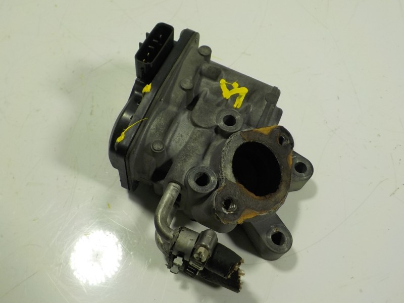 Recambio de valvula egr para nissan cabstar 3.0 td referencia OEM IAM  14710MA70A 