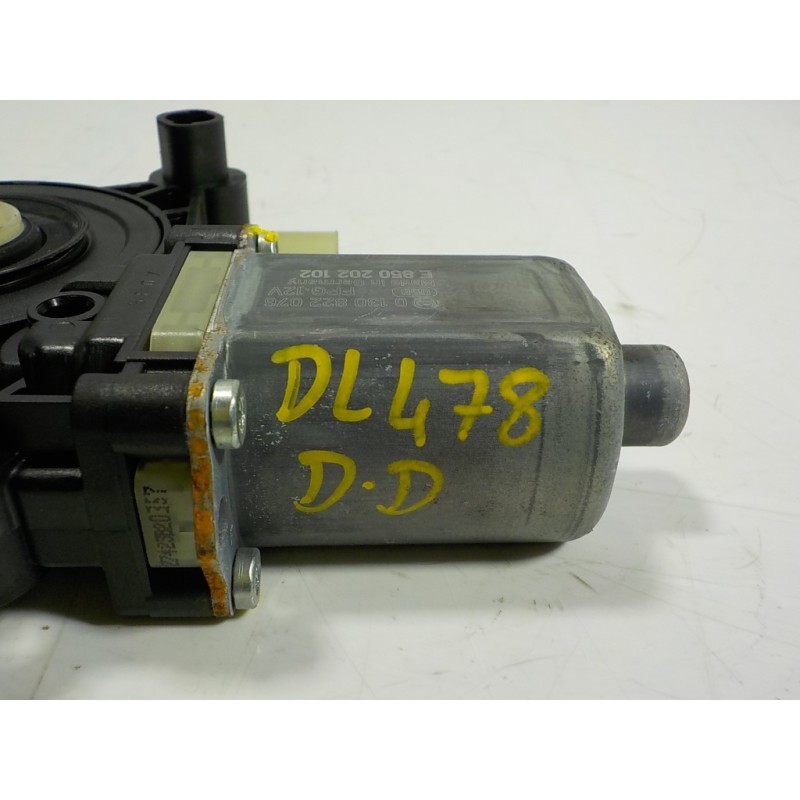 Recambio de motor elevalunas delantero derecho para seat leon sportstourer (kl8) style referencia OEM IAM 5Q0959802C 5Q0959802C 