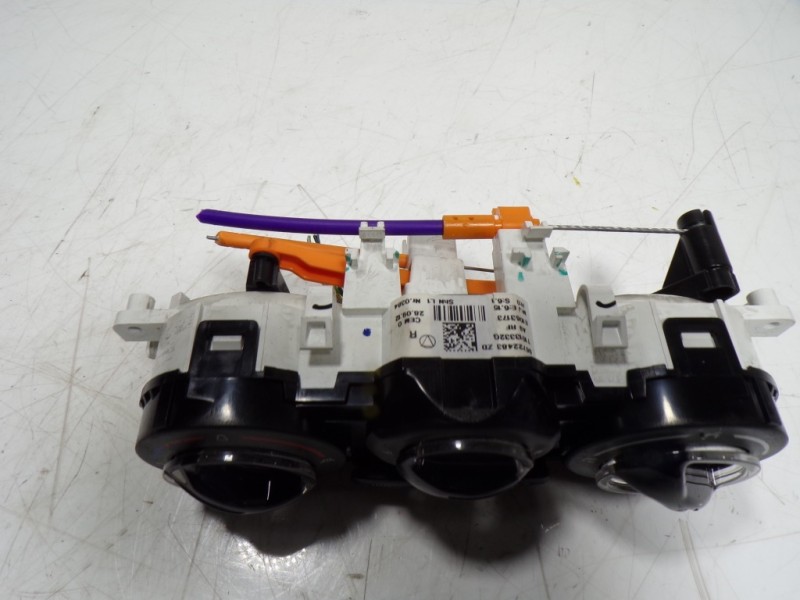 Recambio de mando calefaccion / aire acondicionado para peugeot 208 1.2 12v vti referencia OEM IAM 9672248680 96722483ZD 