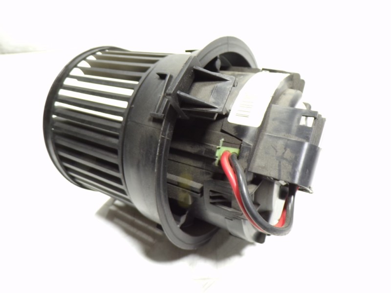 Recambio de motor calefaccion para peugeot 208 1.2 12v vti referencia OEM IAM 1608182080 T1013140A 