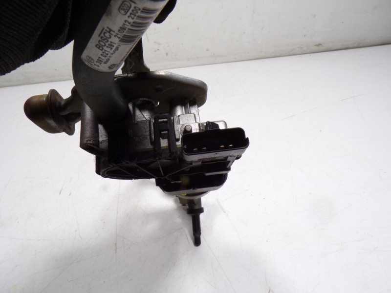 Recambio de motor limpia delantero para peugeot 208 1.2 12v vti referencia OEM IAM 9673222580 9673222580 