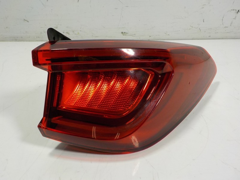 Recambio de piloto trasero derecho para seat leon sportstourer (kl8) style referencia OEM IAM 5FA945208G 5FA945208G 