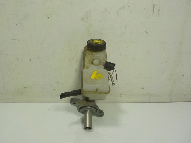 Recambio de bomba freno para dacia duster 1.5 dci diesel fap cat referencia OEM IAM 460112629R 1070529S01 