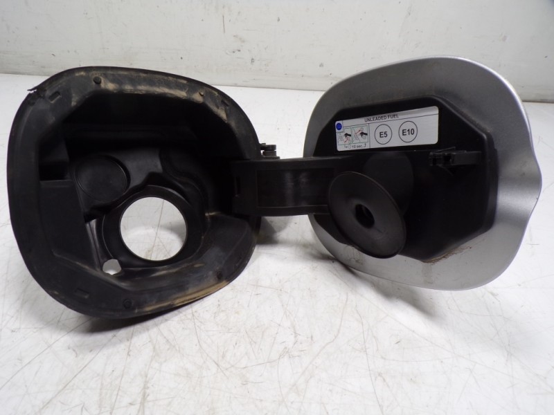 Recambio de tapa combustible para fiat 500 x (334) 1.6 16v cat referencia OEM IAM 52127945  52096669