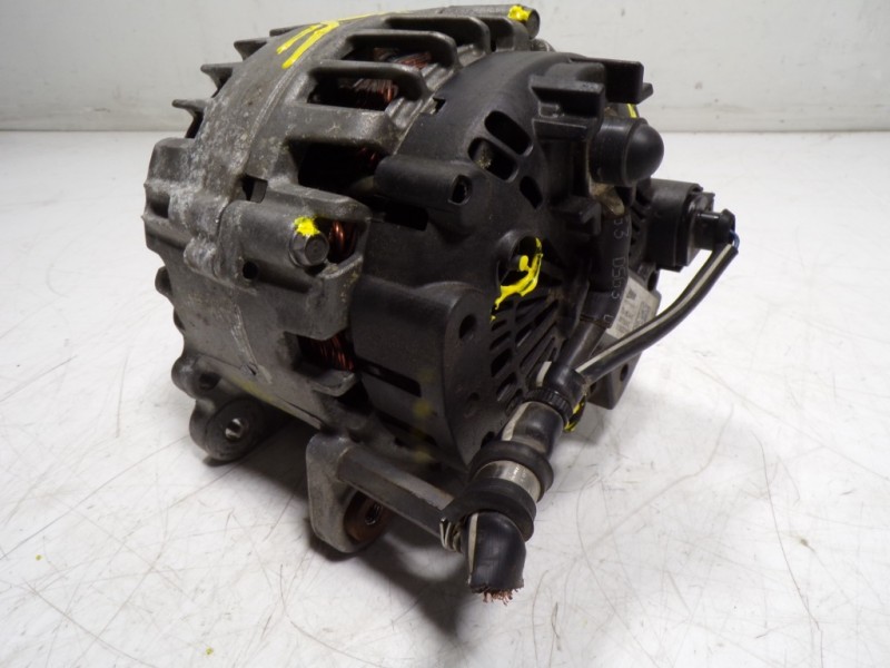 Recambio de alternador para volkswagen golf vii lim. (5g1) 1.6 tdi dpf referencia OEM IAM 03L903023L 03L903023L 