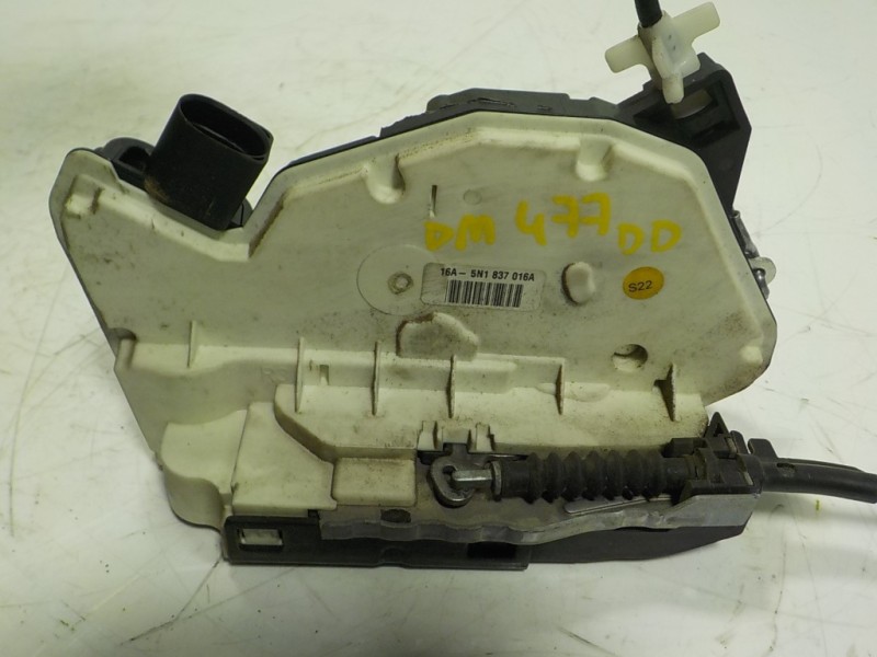 Recambio de cerradura puerta delantera derecha para volkswagen tiguan (5n1) 2.0 tdi referencia OEM IAM  5N1837016A 