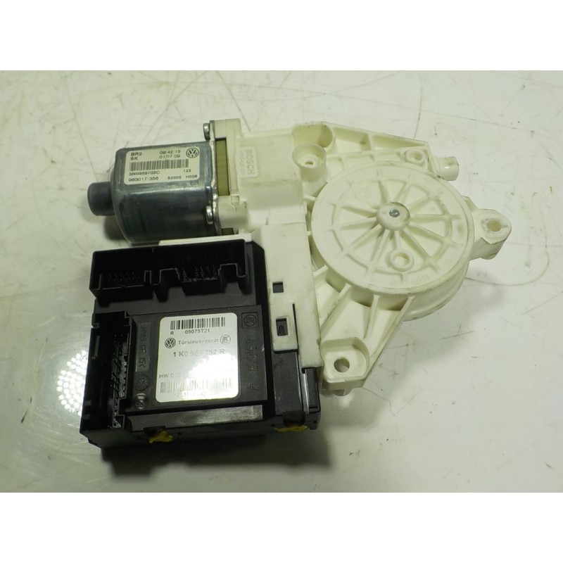 Recambio de motor elevalunas delantero derecho para volkswagen tiguan (5n1) 2.0 tdi referencia OEM IAM  5N0959702C 