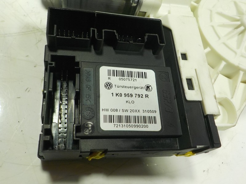 Recambio de motor elevalunas delantero derecho para volkswagen tiguan (5n1) 2.0 tdi referencia OEM IAM  5N0959702C 