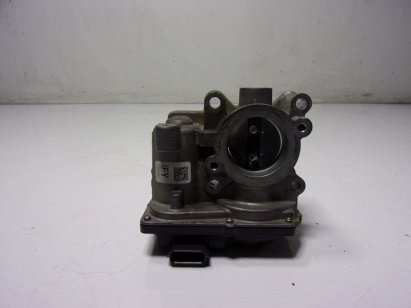 Recambio de caja mariposa para renault captur 0.9 tce referencia OEM IAM 161206038R 161206038R 