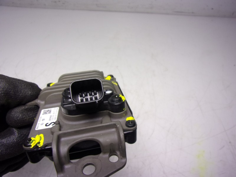 Recambio de modulo electronico para toyota hilux (3b/3c/3d) gr sport referencia OEM IAM 8821033120 8821033120 