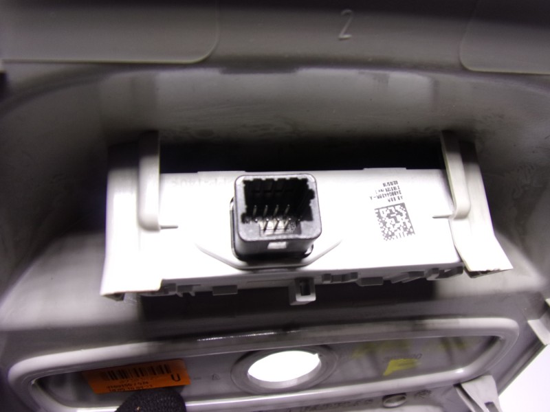 Recambio de piloto interior para renault captur 0.9 tce referencia OEM IAM 264300008R 09303829 