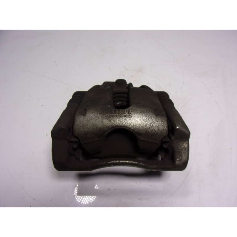 Recambio de pinza freno delantera izquierda para renault captur 0.9 tce referencia OEM IAM 7701208332 82007150788 