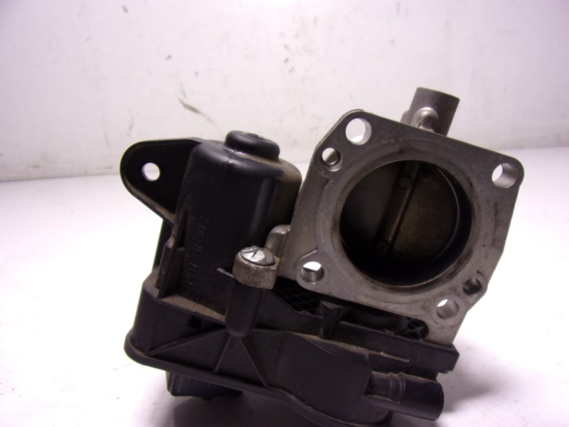 Recambio de caja mariposa para peugeot 308 1.2 12v e-thp referencia OEM IAM 9801942080 9881942080 