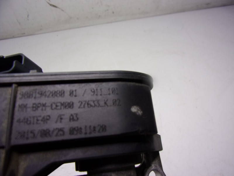 Recambio de caja mariposa para peugeot 308 1.2 12v e-thp referencia OEM IAM 9801942080 9881942080 