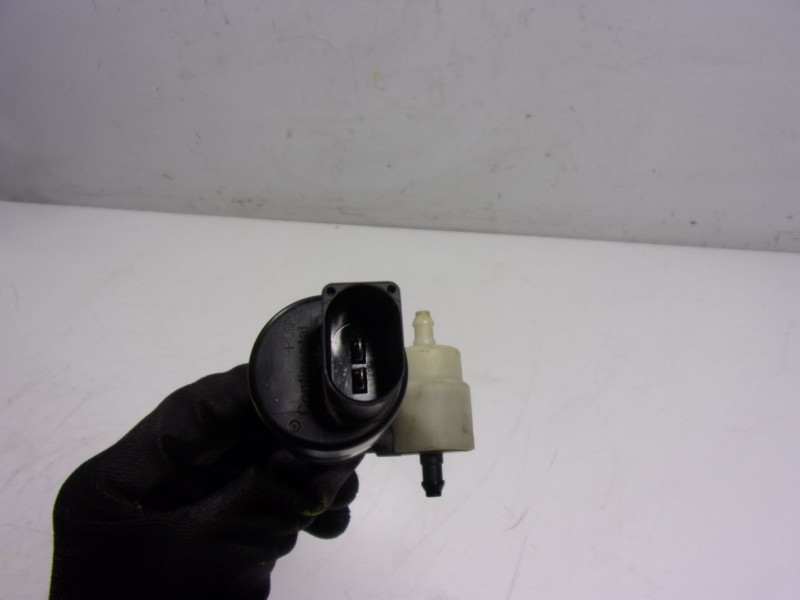 Recambio de bomba limpia para volkswagen touareg (7p5) 3.0 v6 tdi dpf referencia OEM IAM 1K6955651 1K6955651 