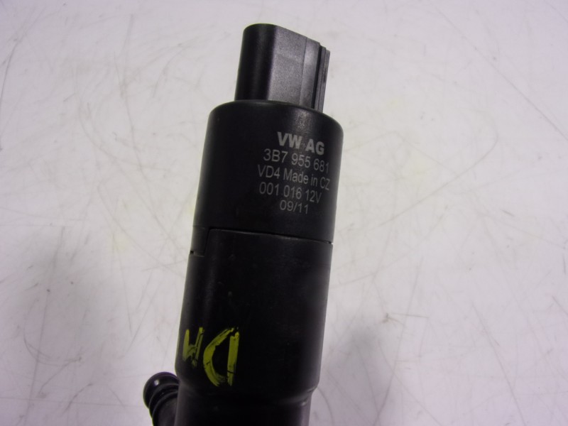 Recambio de bomba limpia para volkswagen touareg (7p5) 3.0 v6 tdi dpf referencia OEM IAM 3B7955681 3B7955681 