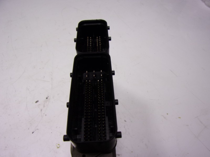 Recambio de centralita motor uce para hyundai ix35 1.7 crdi cat referencia OEM IAM 391202A000 0281017696 