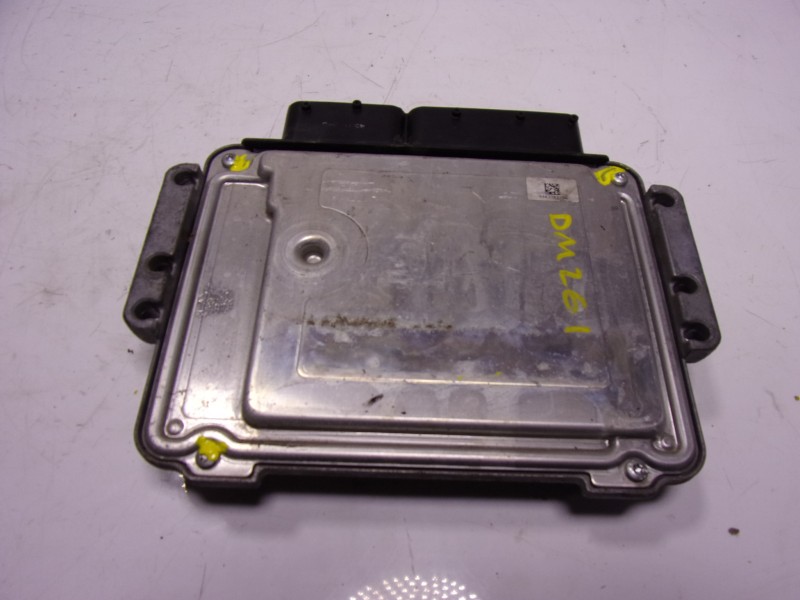 Recambio de centralita motor uce para hyundai ix35 1.7 crdi cat referencia OEM IAM 391202A000 0281017696 