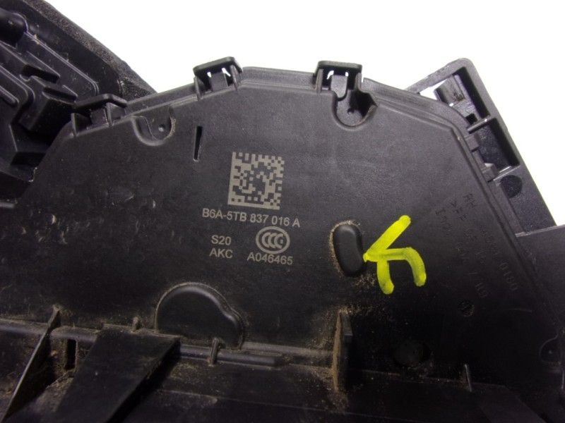 Recambio de cerradura puerta delantera derecha para seat ibiza (kj1) 1.0 tsi referencia OEM IAM  5TB837016A 