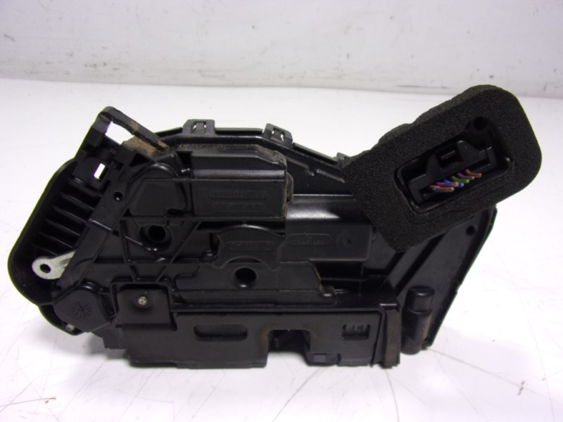 Recambio de cerradura puerta delantera derecha para seat ibiza (kj1) 1.0 tsi referencia OEM IAM  5TB837016A 