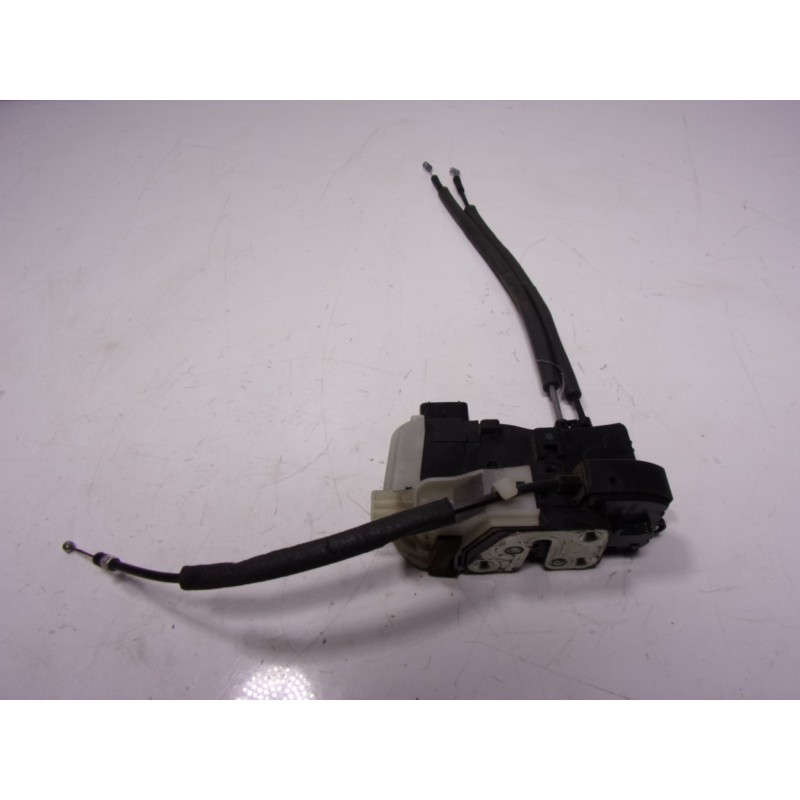 Recambio de cerradura puerta delantera derecha para hyundai ix35 1.7 crdi cat referencia OEM IAM 813102Y000  