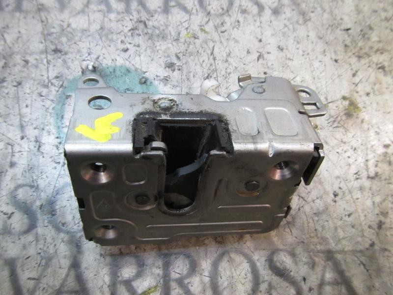 Recambio de cerradura puerta delantera derecha para dacia logan mcv 1.5 dci diesel cat referencia OEM IAM 8200928448  