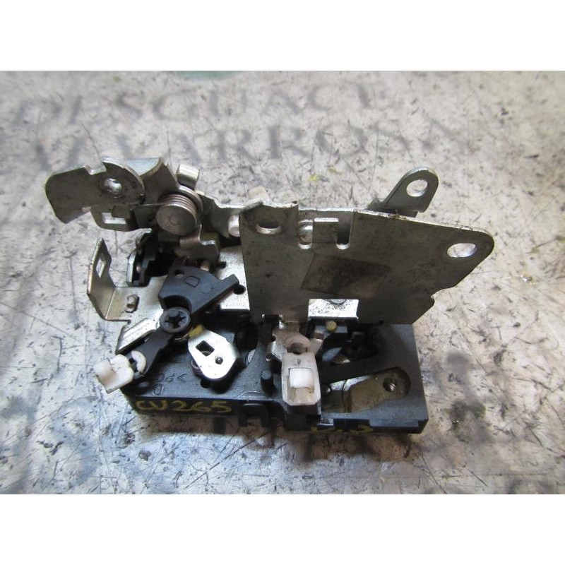 Recambio de cerradura puerta delantera derecha para dacia logan mcv 1.5 dci diesel cat referencia OEM IAM 8200928448  